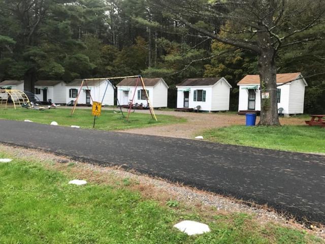 Catskill Motor Court Motel Exterior photo